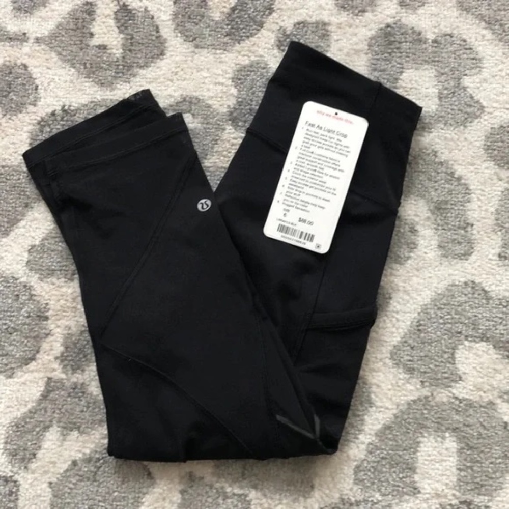 Lululemon Fast as light crop